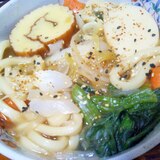 新玉ねぎ人参ほうれん草☆彩り☆おかめうどん